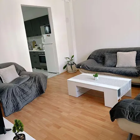 Semesterbostad Vacation Maja *